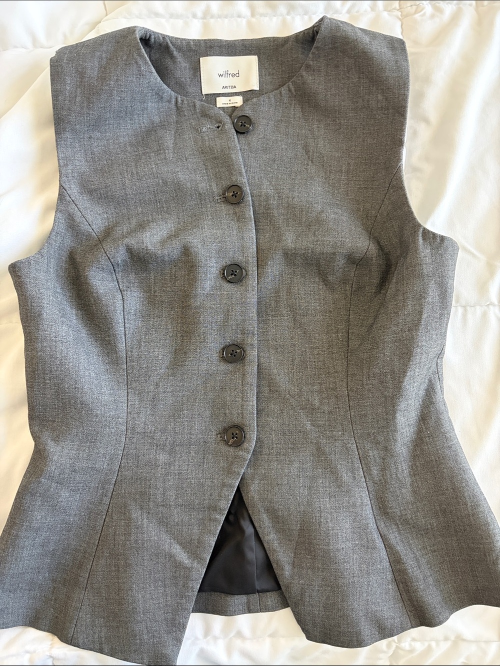 Aritzia Wilfred Gray Sleeveless Tailored Vest